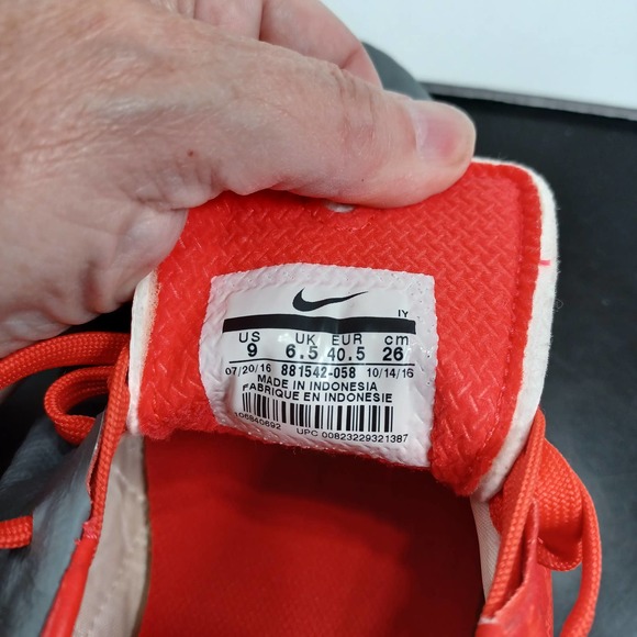 Nike Women's 9 Hypervenom Phelon 3 Soccer Cleats Red Gray NikeSkin - Picture 7 of 9